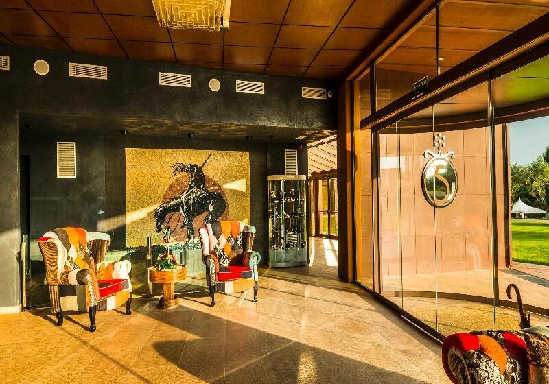 Отель Mas Tapiolas