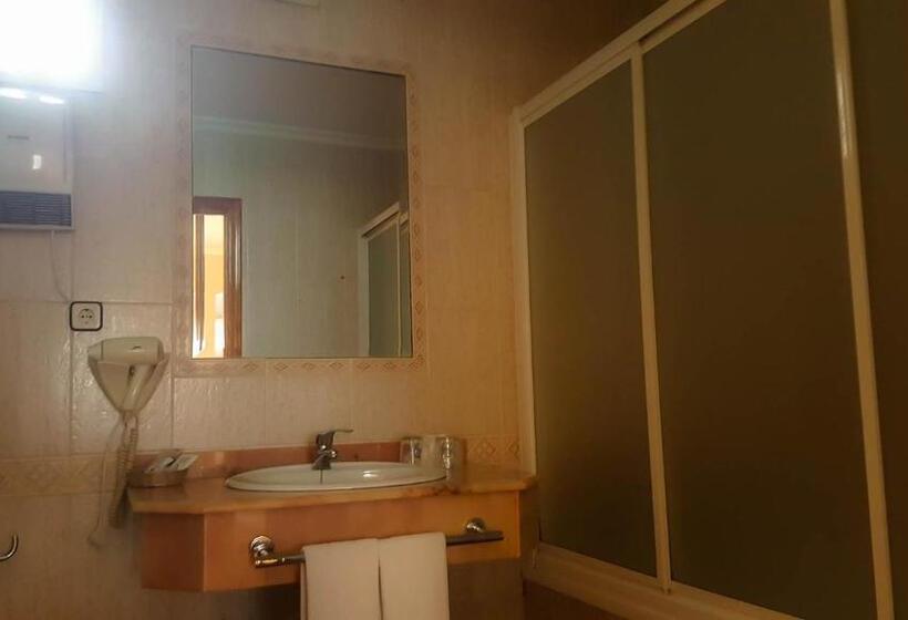 בית מלון כפרי Salvador