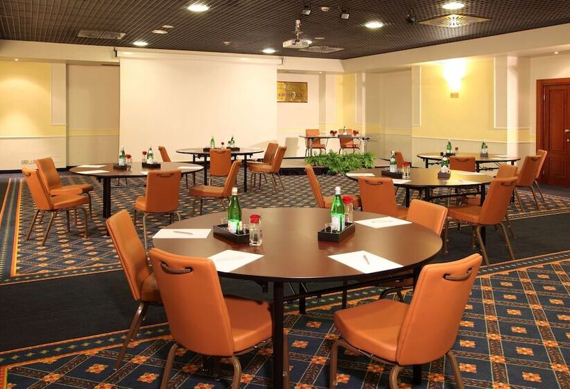 Starhotels Business Palace