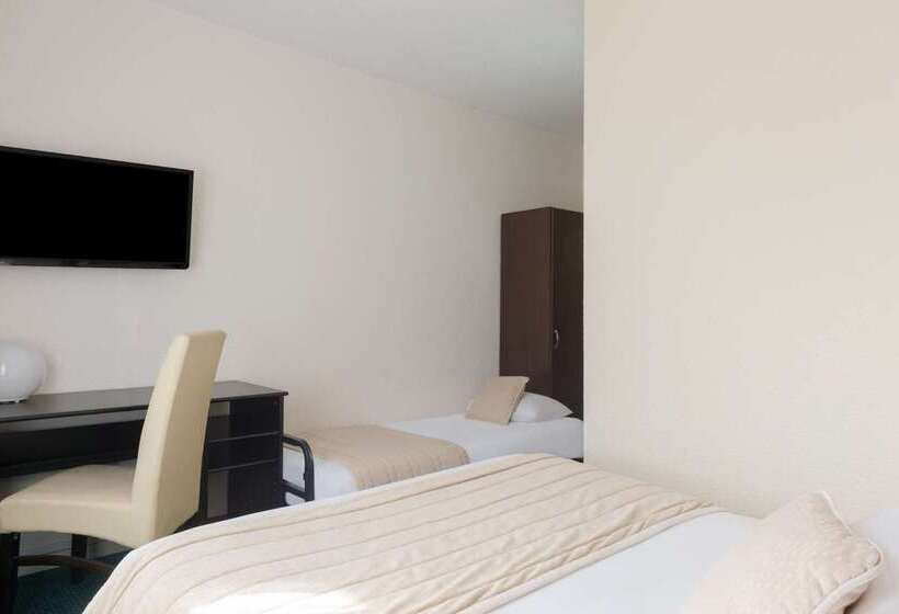 酒店 The Originals City, Hôtel Paris Sud, Orly Draveil