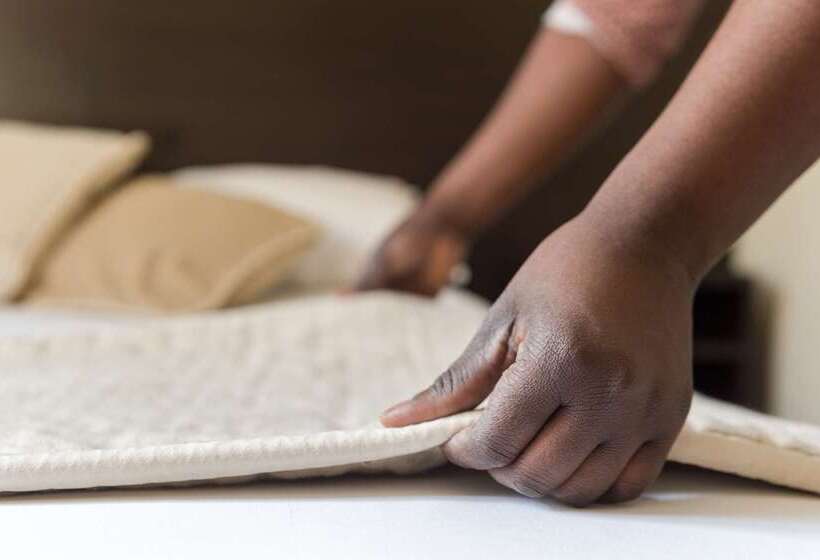 酒店 The Originals City, Hôtel Paris Sud, Orly Draveil