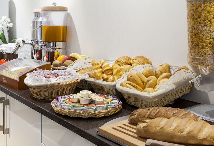 בית מלון כפרי The Originals City, Hôtel Paris Sud, Orly Draveil