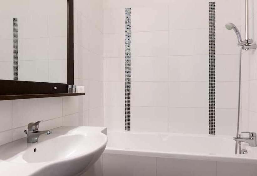 酒店 The Originals City, Hôtel Paris Sud, Orly Draveil