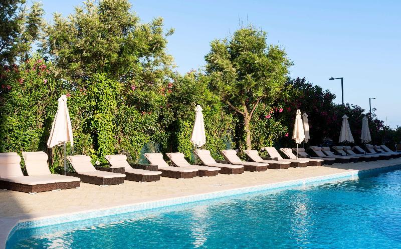 호텔 Tryp by Wyndham Lisboa Caparica Mar