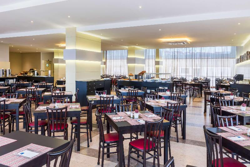 호텔 Tryp by Wyndham Lisboa Caparica Mar