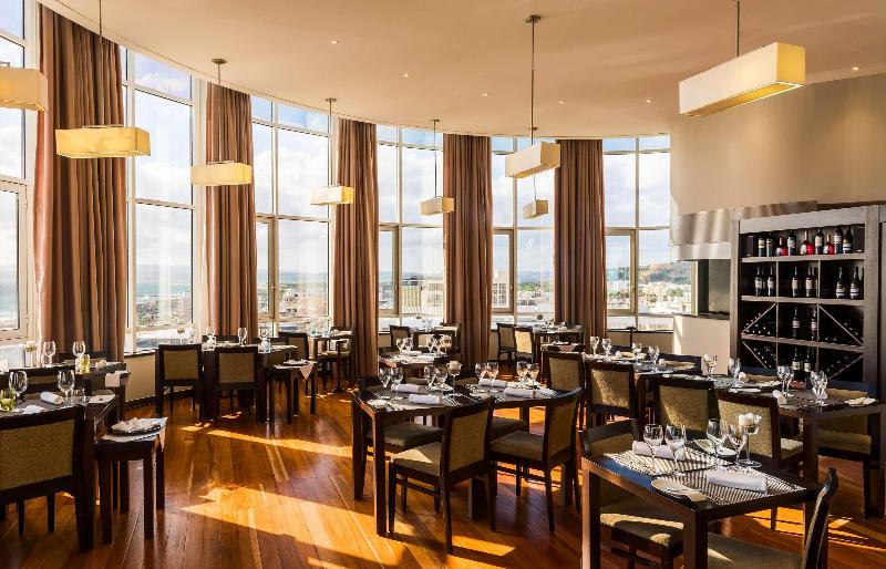 호텔 Tryp by Wyndham Lisboa Caparica Mar