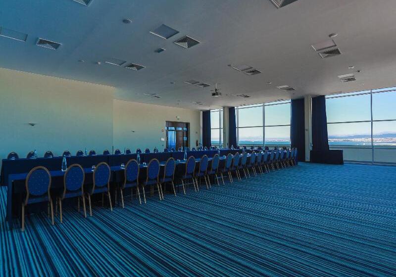 호텔 Tryp by Wyndham Lisboa Caparica Mar