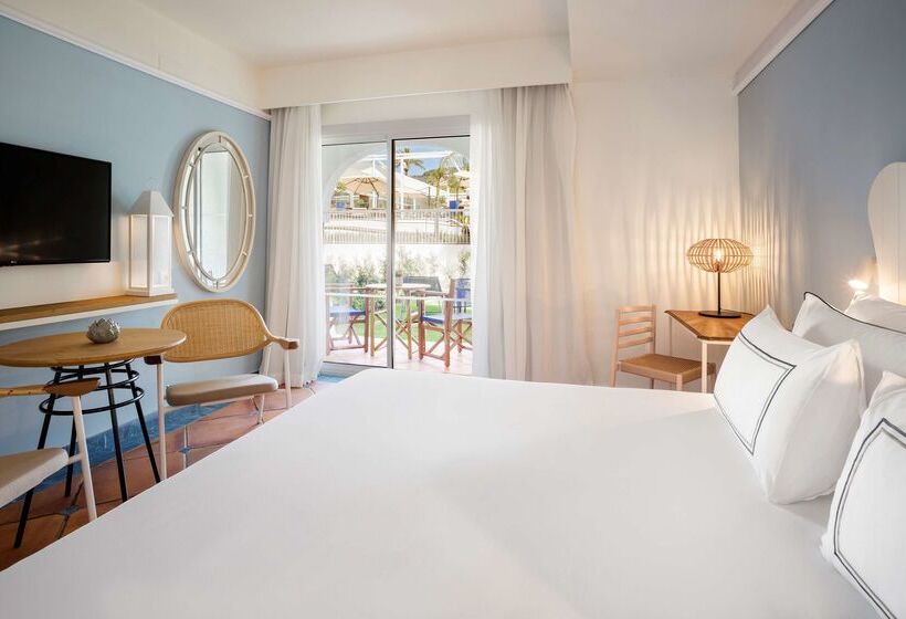 Отель Zahara Resorts & Villas