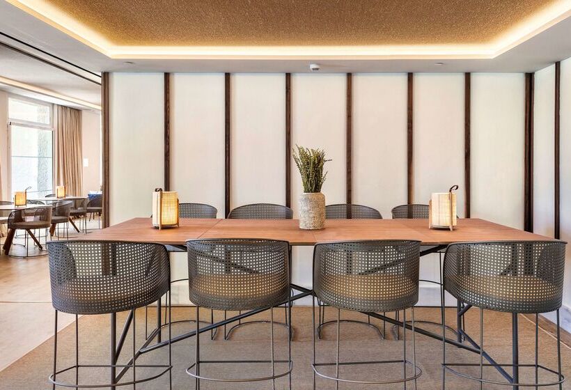 Отель Zahara Resorts & Villas