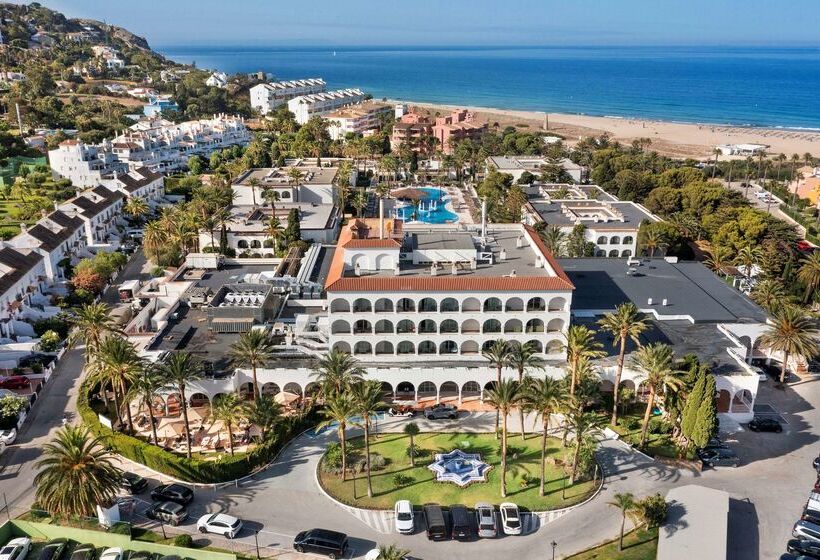 Отель Zahara Resorts & Villas