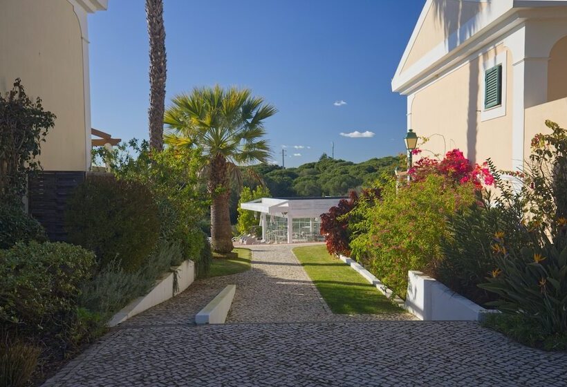 Отель Cegonha Country Club