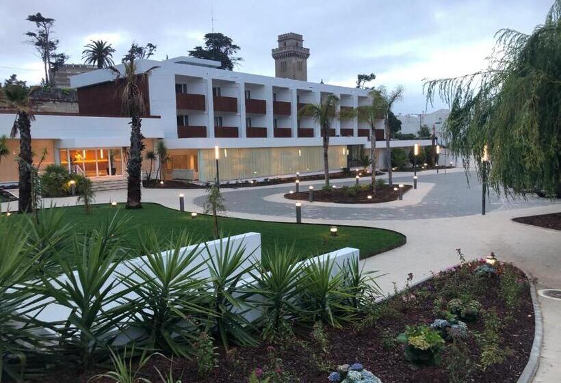 Malibu Foz Hotel   La Maison Younan