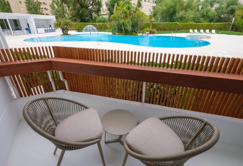 Malibu Foz Hotel   La Maison Younan