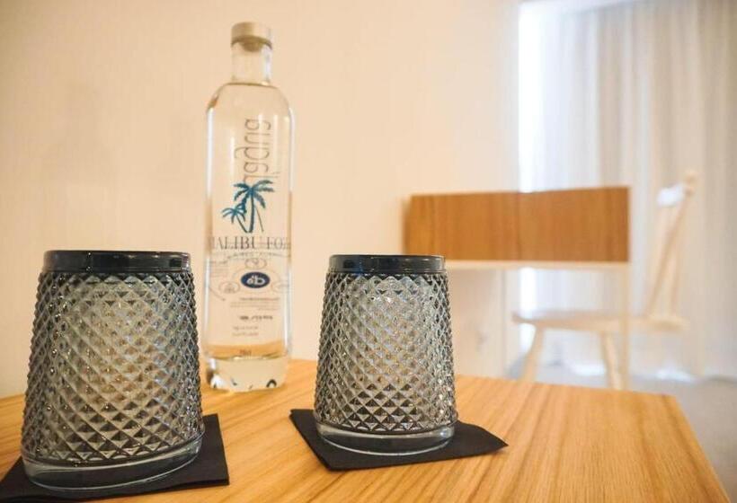 Malibu Foz Hotel   La Maison Younan