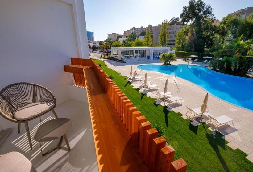 Malibu Foz Hotel   La Maison Younan