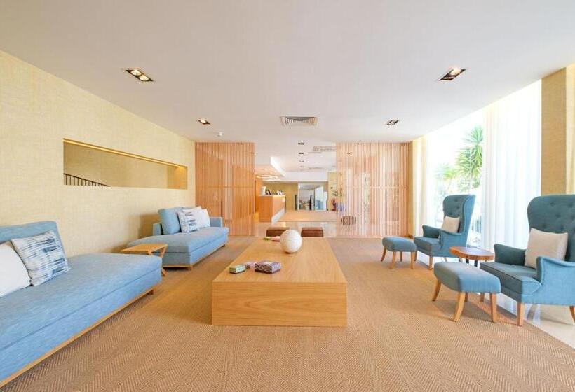 Malibu Foz Hotel   La Maison Younan