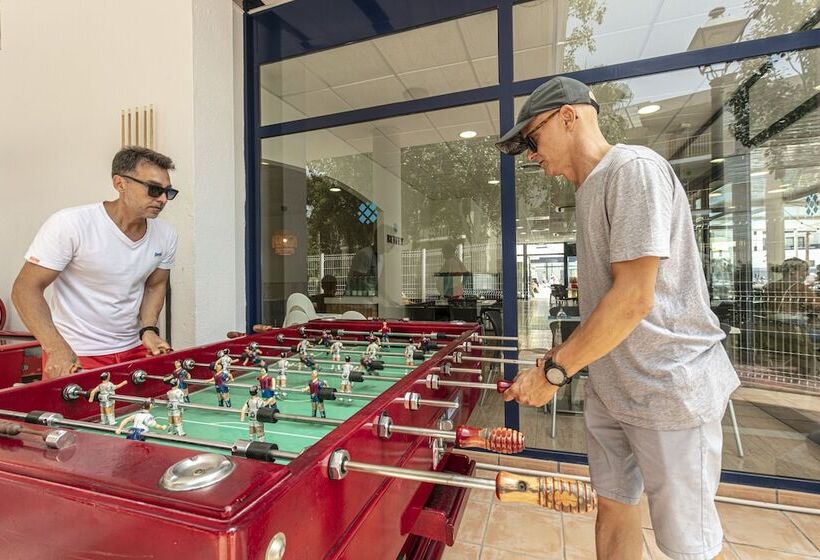 Pins Platja Apartments