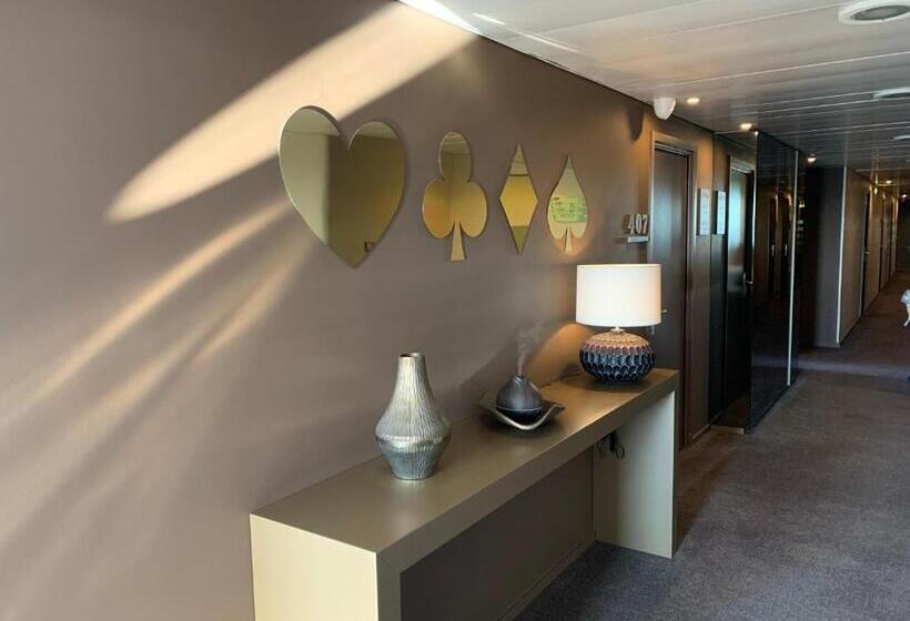 The One Grand Hotel da Póvoa