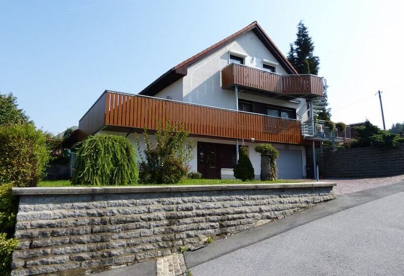 ユースホステル Gästezimmer & Ferienwohnung Berge