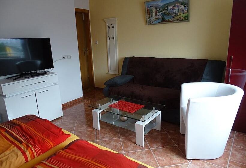 ユースホステル Gästezimmer & Ferienwohnung Berge