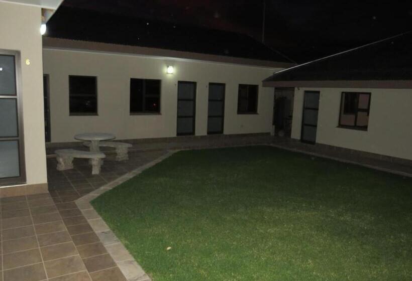 צימר Villa Strada Guesthouse