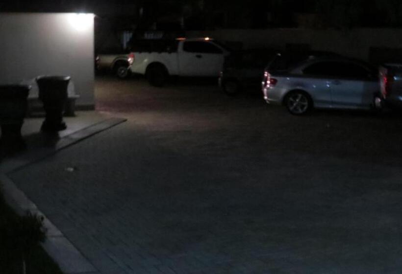 צימר Villa Strada Guesthouse