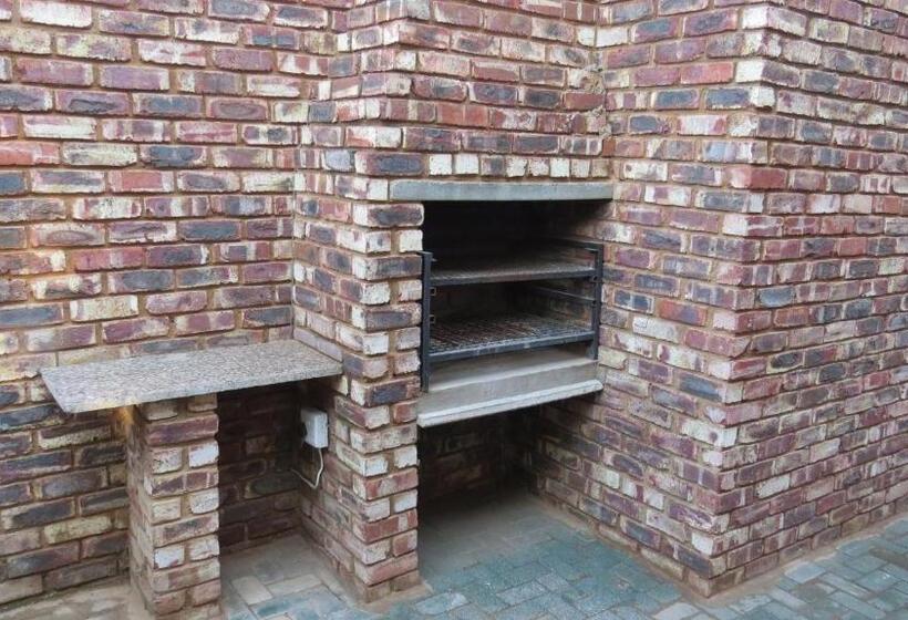 צימר Villa Strada Guesthouse