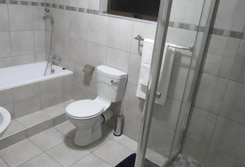 צימר Villa Strada Guesthouse