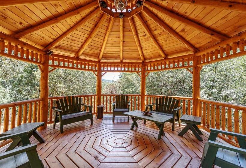 Hicksville Pines Chalets & Motel