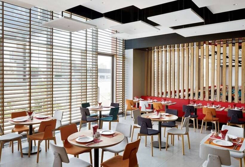 酒店 Adagio Jeddah City Center