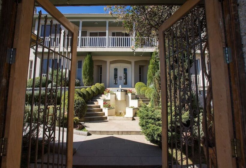 هتل Boutique Rosario Sur