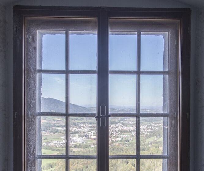 Отель Burg Altpernstein