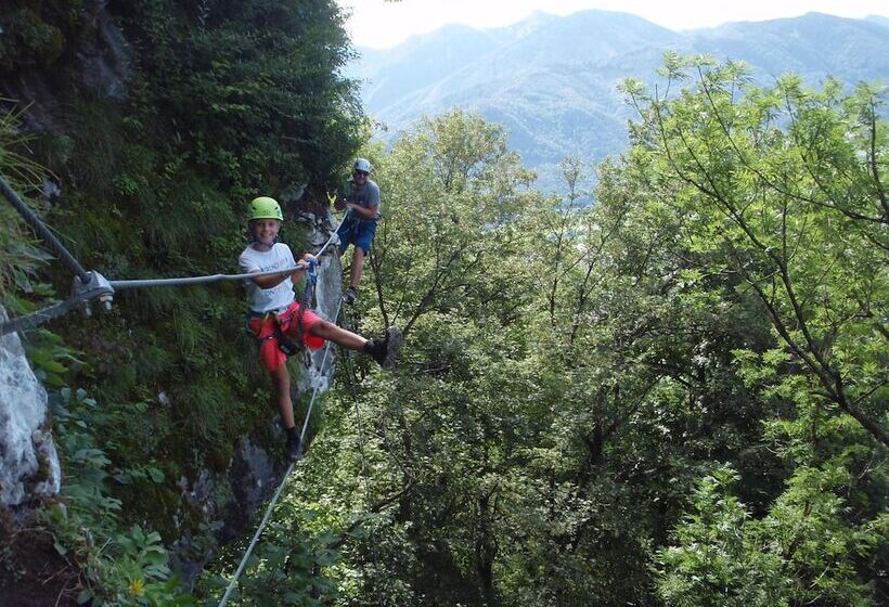Отель Burg Altpernstein