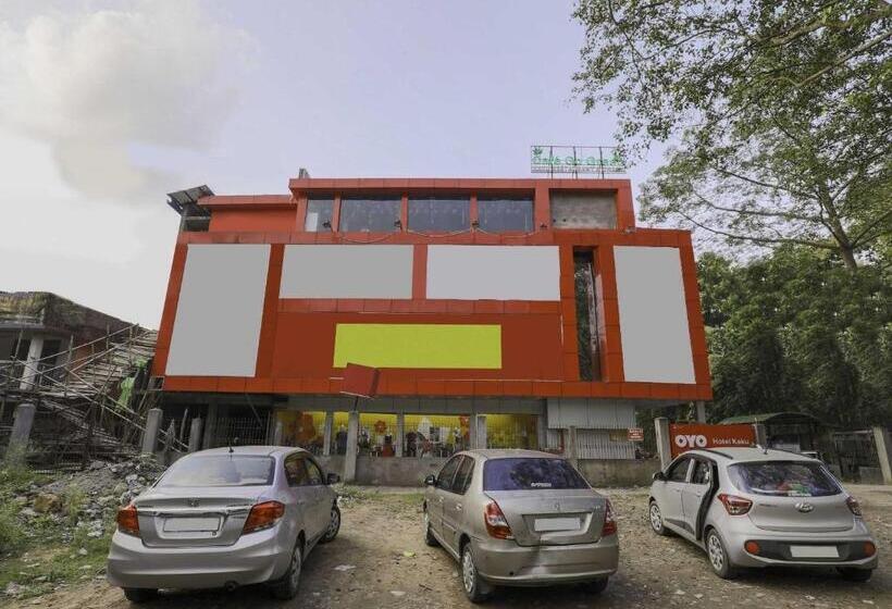 Collection O Hotel Kaku