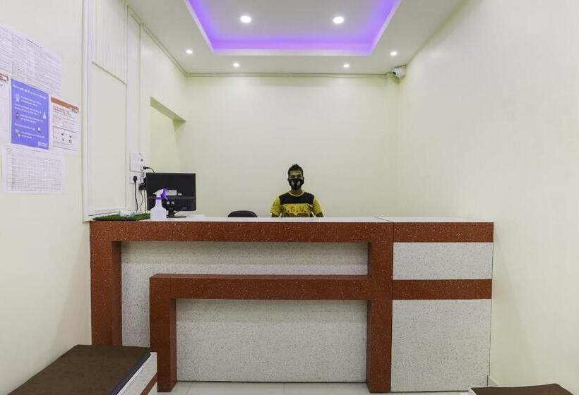 Collection O Hotel Kaku