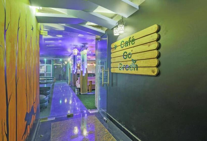 Collection O Hotel Kaku