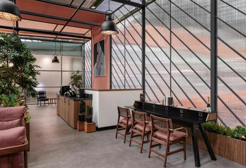 カプセルホテル Kepler Club Sabiha Gökçen Airport International Transit Area