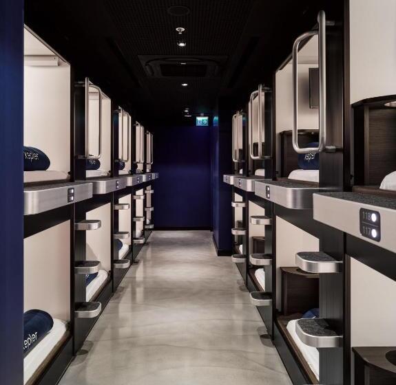 カプセルホテル Kepler Club Sabiha Gökçen Airport International Transit Area