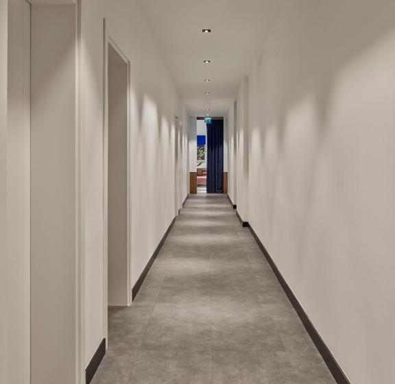 カプセルホテル Kepler Club Sabiha Gökçen Airport International Transit Area