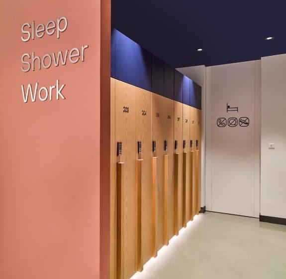 カプセルホテル Kepler Club Sabiha Gökçen Airport International Transit Area