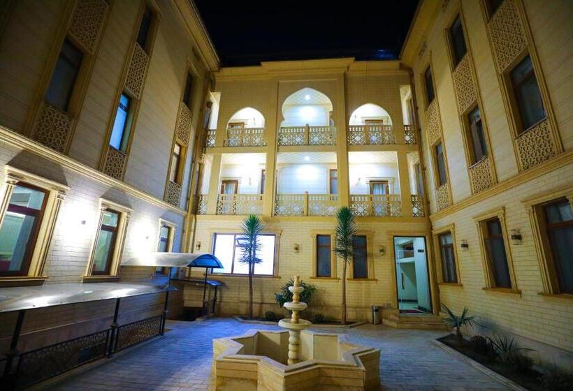 בית מלון כפרי Dendi Plaza