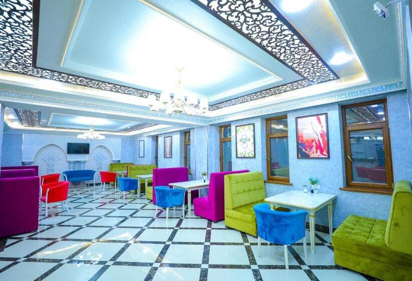 בית מלון כפרי Dendi Plaza