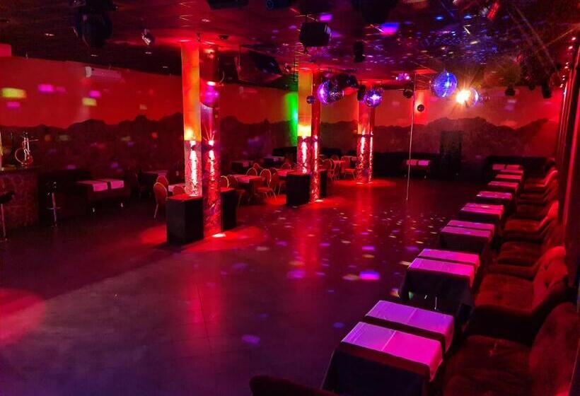 בית מלון כפרי Lex Trend