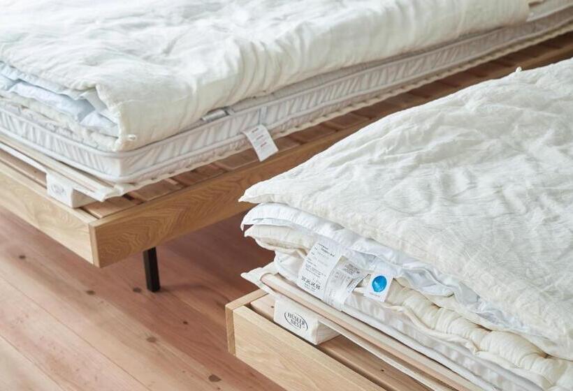 Neon Hotel   Luxury Sleep Retreat