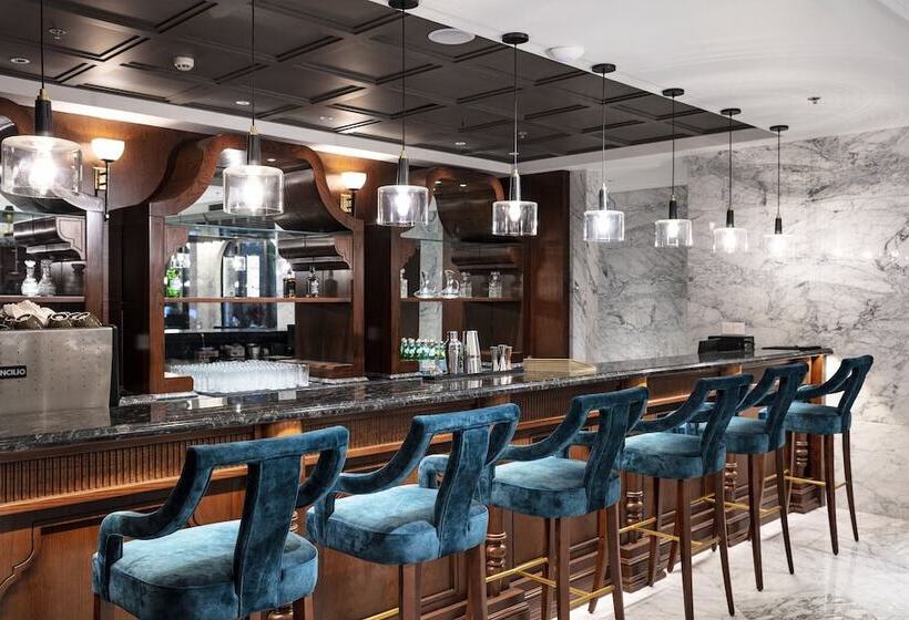 هتل Peridot Grand Luxury Boutique