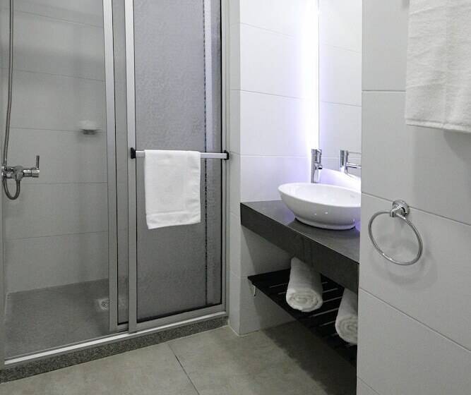 Quijano Hotel Aparts & Suites