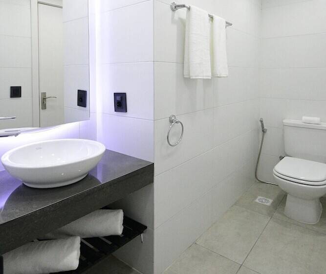 Quijano Hotel Aparts & Suites