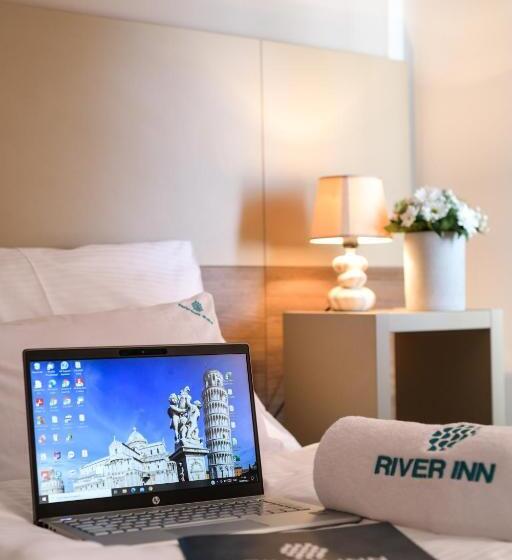 هتل River Inn