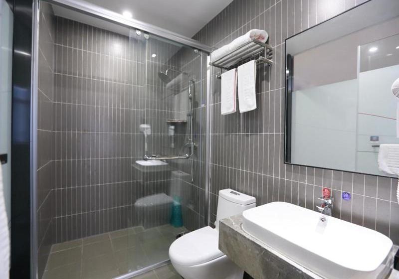 Thank Inn Chain Hotel Xiangyang East Railway Station In Hubei Province