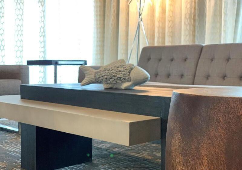 ホテル Wingate By Wyndham Kanata West Ottawa